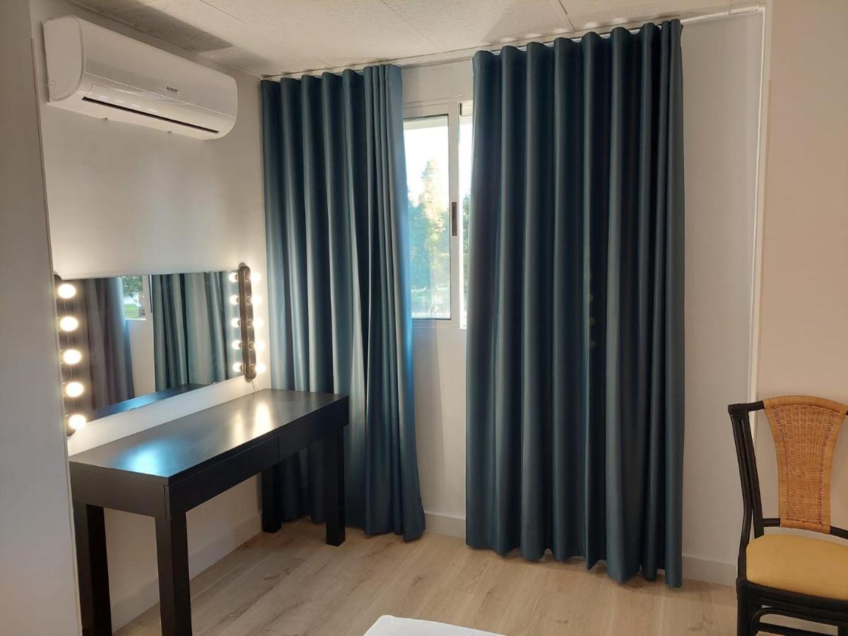 Hostal Garden Rous Paiporta Exteriér fotografie