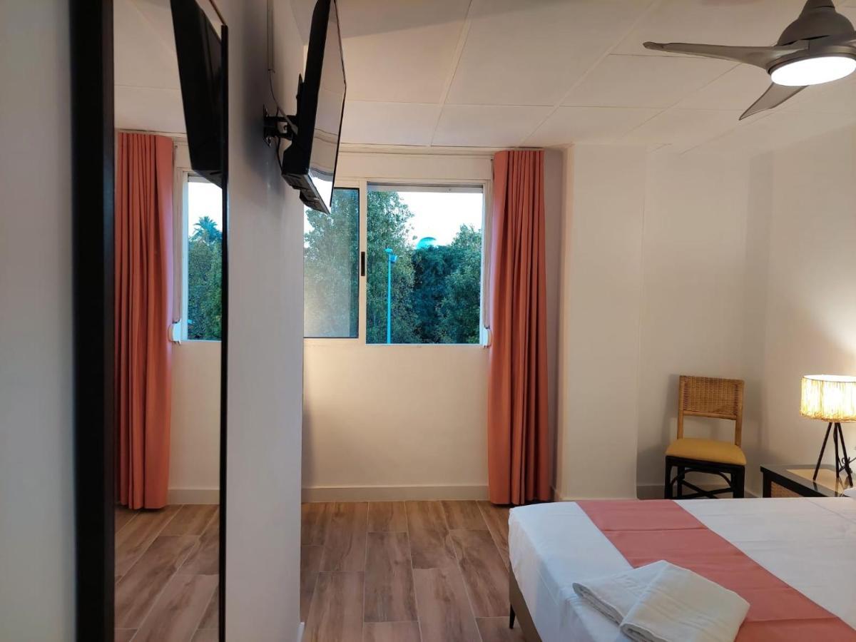 Hostal Garden Rous Paiporta Exteriér fotografie